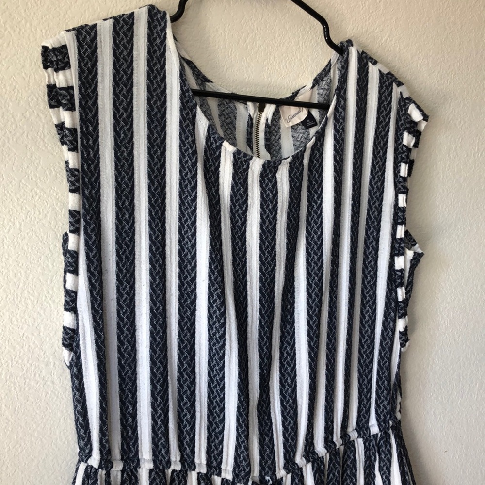 Universal Thread White And Blue Romper - image 4